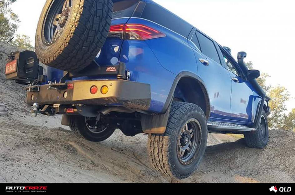 TOYOTA FORTUNER TROPHY MATTE ANTHRACITE WITH BLACK RING